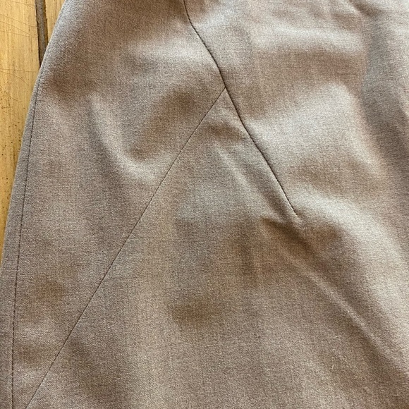 Halogen Women’s Pencil Skirt Short Lined Tan Size 4 Work Professional Classic - Picture 11 of 14